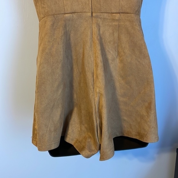 Fashion Nova Maryland Suede Romper in Camel color size M - Picture 15 of 16
